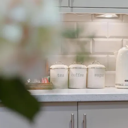 No 6 - Wisteria - Pass The Keys *