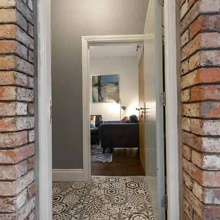 No 6 - Wisteria - Pass The Keys Holiday home *